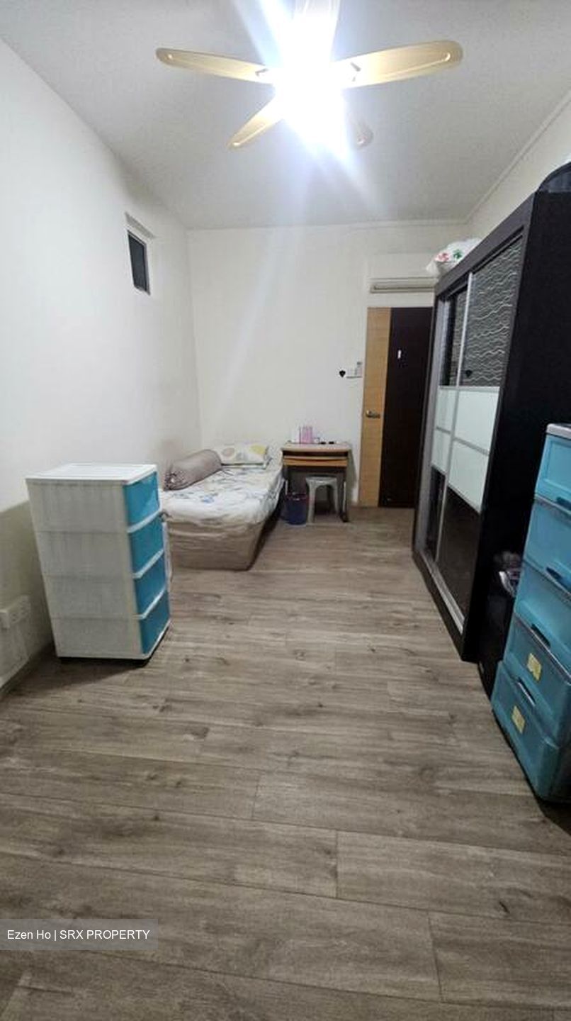 Blk 858A Tampines Avenue 5 (Tampines), HDB 5 Rooms #463138381